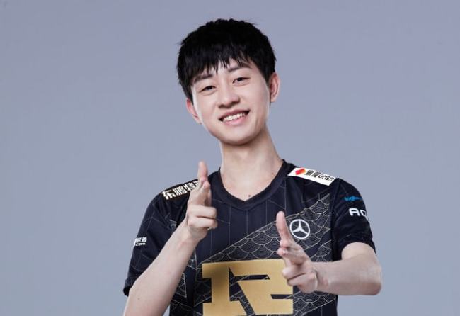 斯基拉：帕拉迪诺将在未来几小时内与亚特兰大签约至2027年